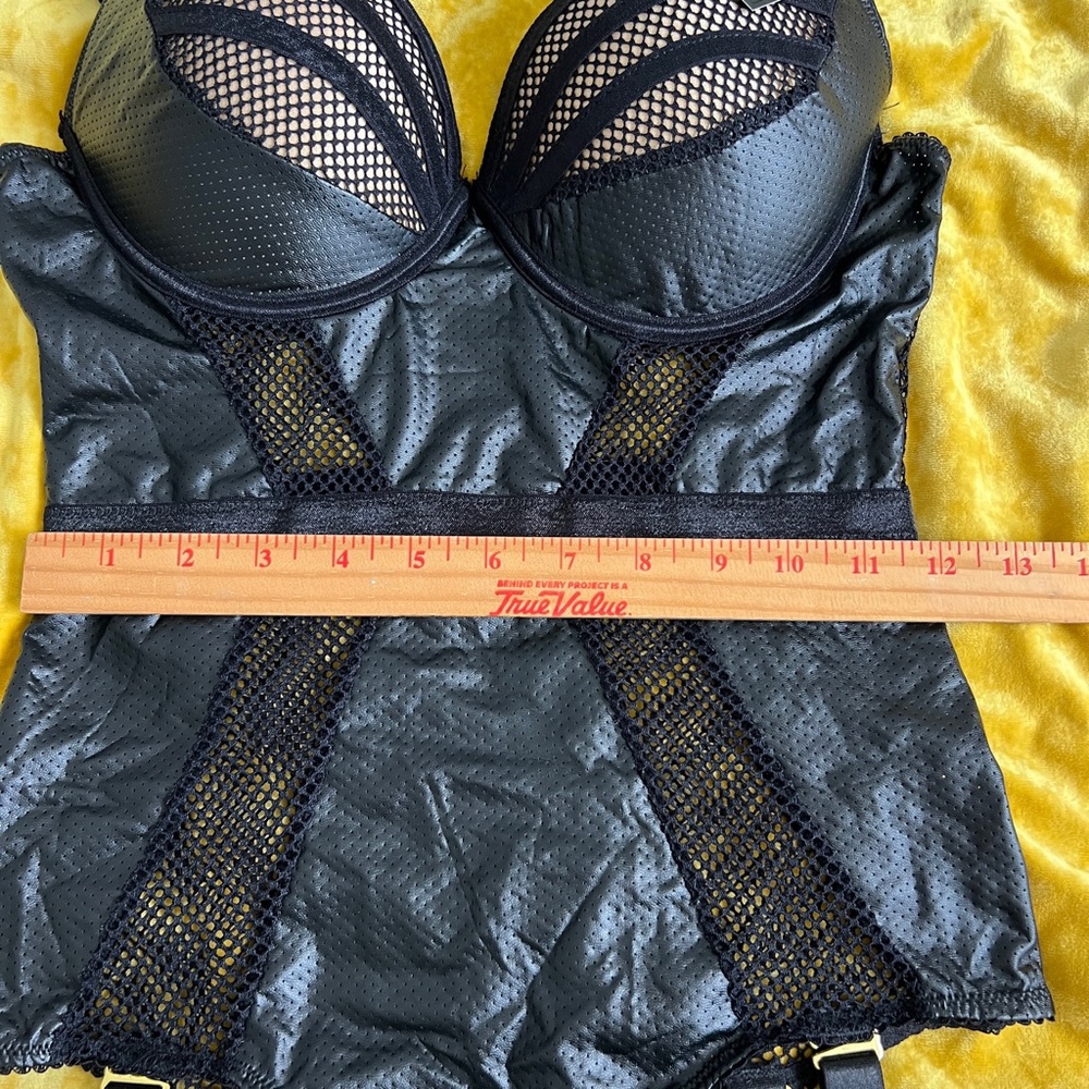 Fredrick’s of Hollywood Alana Christina Black mesh body suit garter straps sze M - Picture 9 of 9